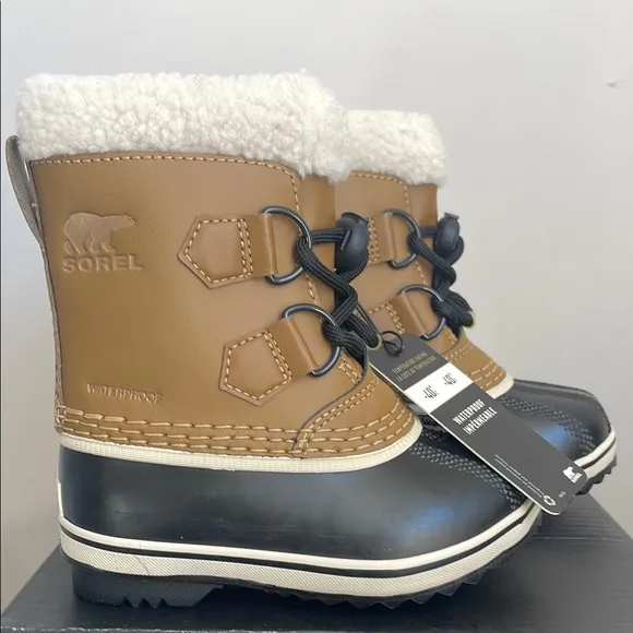 Sorel yoot pac boots. Youth Size 8. New