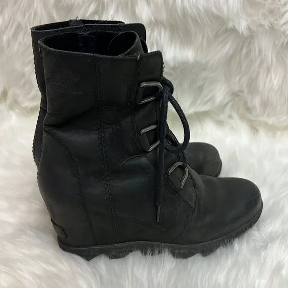 Sorel Joan of arctic wedge boots size 7.5 A7
