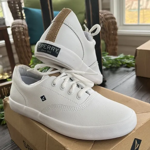 Sperry boys white leather sneaker