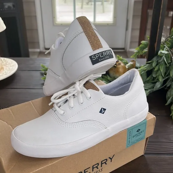 Sperry boys white leather sneaker
