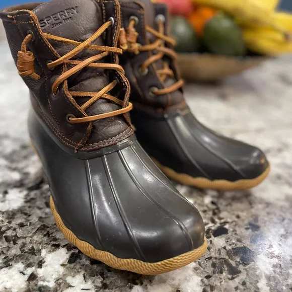 Sperry Leather Boots woman’s size 9.5