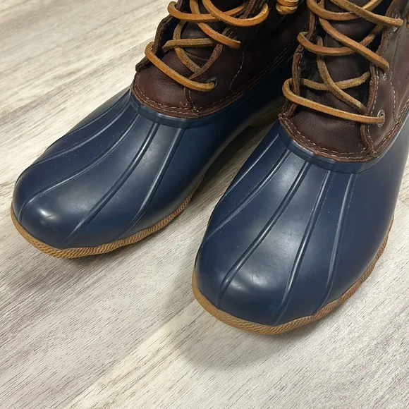 Sperry Women’s Saltwater Duck Weather Leather Boot Tan &amp; Navy Blue / Sz 8 / EUC