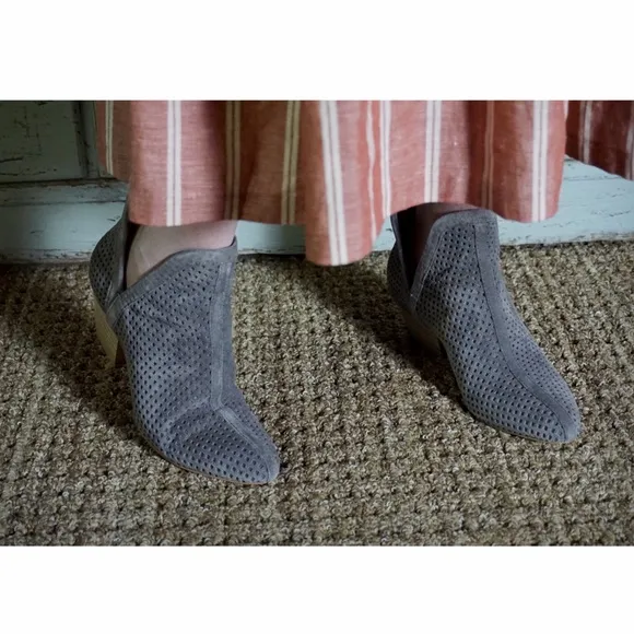 Splendid Havard Suede Charcoal Ankle Boots 7.5