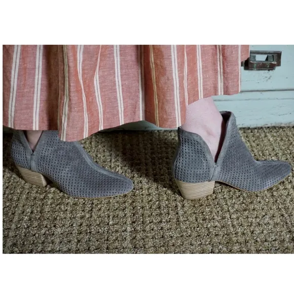 Splendid Havard Suede Charcoal Ankle Boots 7.5