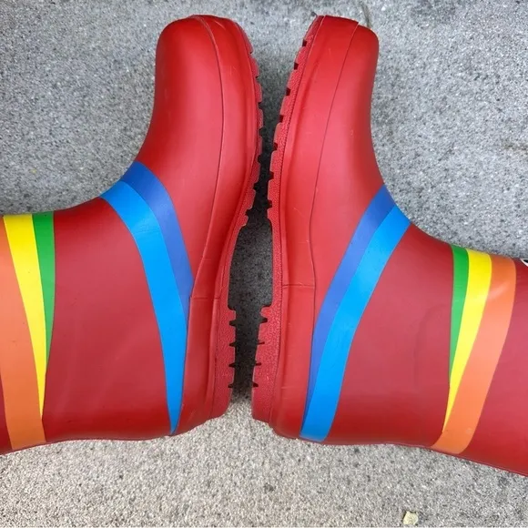 STELLA MCCARTNEY Red Rubber Boots with Funny Rainbow Face Print Size 37