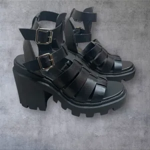 Steve Madden Black Cosmic Lug Chunky Platform Fisherman Ankle Sandals Womens 9