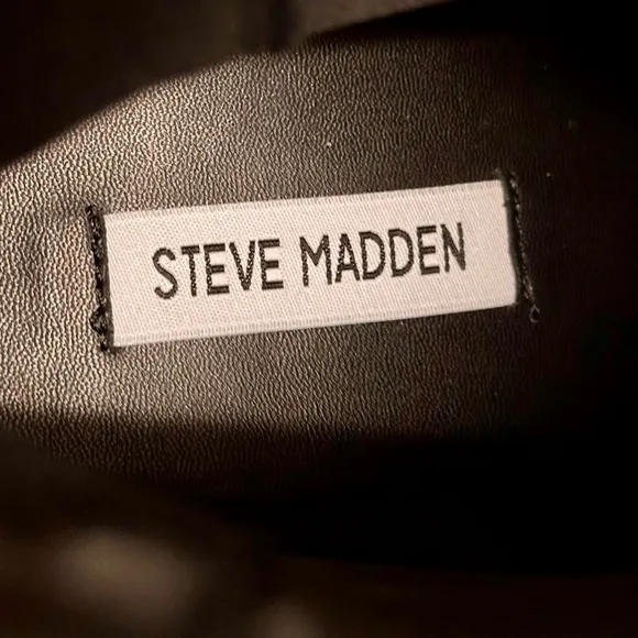 STEVE MADDEN leather black ankle boots