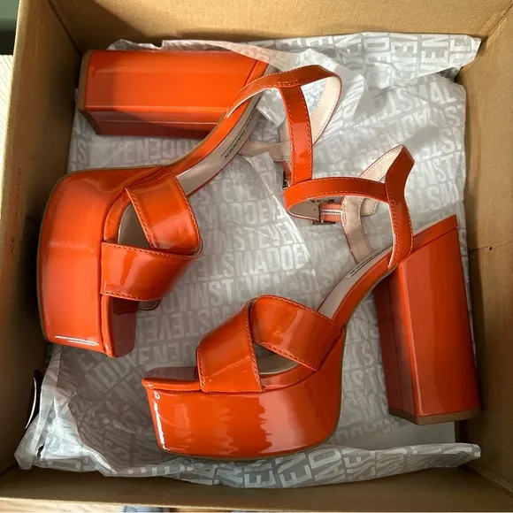 Steve Madden | Shea Faux Leather Sandals Cognac Size 7