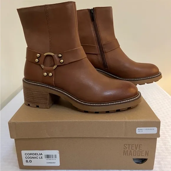 Steve Madden western ankle boots