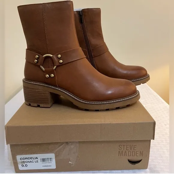 Steve Madden western ankle boots