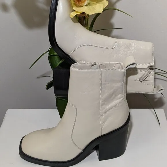 STEVE MADDEN WHITE /BLACK ANKLE BOOTS BOOTIES ZIP UP  SZ 9.5