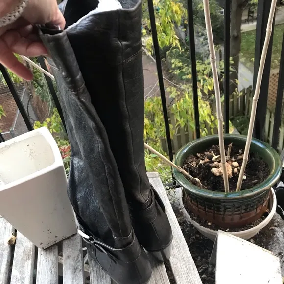 Stuart Weitzman Spain boots