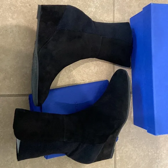 Stuart Weitzman SW Beatrice suede elastic boots Size 7