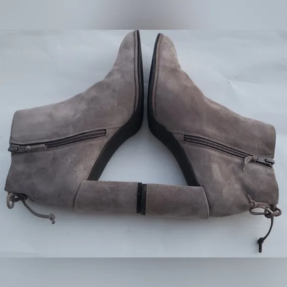 Stuart Weitzman women's boots ankle gray size 7.5