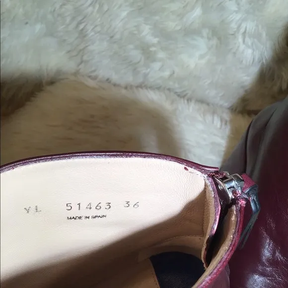 Stuart Weizman Zappa galaxy burgundy leather ankle boots size 6