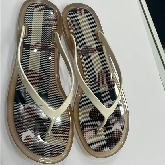 Stylish Beige Flip-Flops for Women