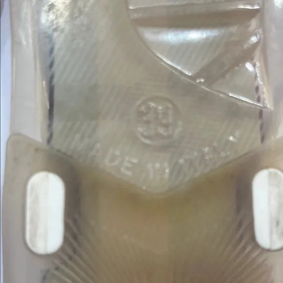Stylish Beige Flip-Flops for Women