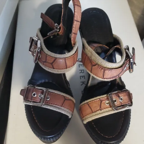 Stylish Brown and Black Wedge Sandals