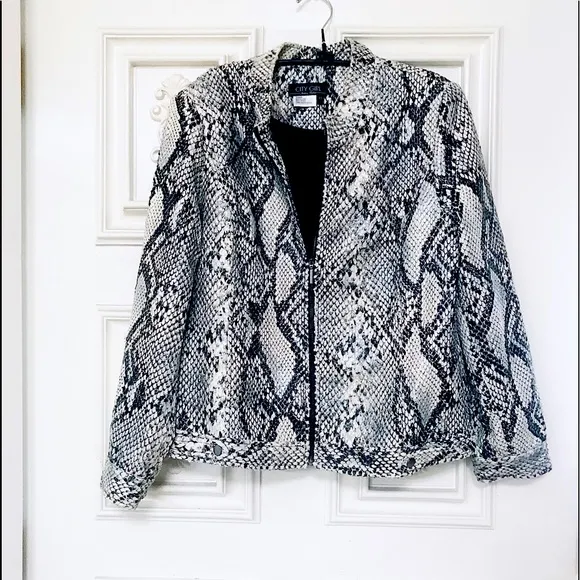 STYLISH »SO CHIC » LADIES MODERN VINTAGE FAUX SNAKESKIN ZIP-UP JACKET || LG ||