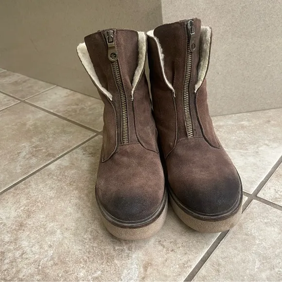 Sundance Ankle Boots 38 -7.5 Bixby Brown Suede Leather Front Zip Womens Bootie