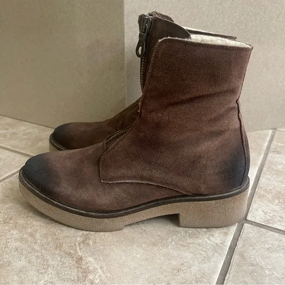Sundance Ankle Boots 38 -7.5 Bixby Brown Suede Leather Front Zip Womens Bootie