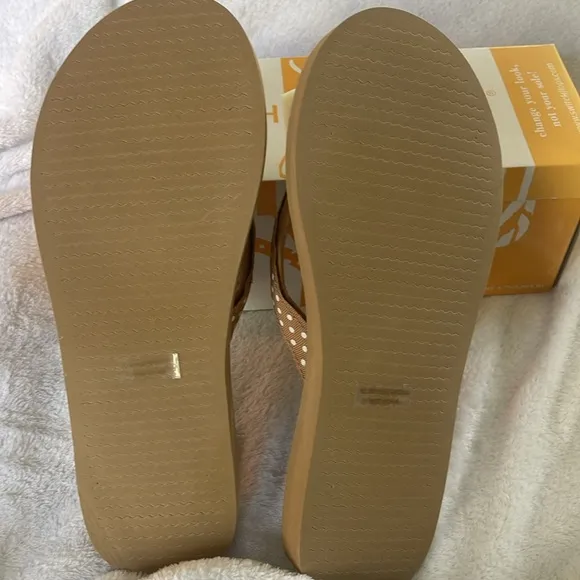 Switch Flops Brown and Tan Polka Dot three extra straps women’s 11 NWT bundle