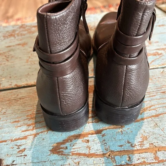 Talbots TISH WRAP TIE PEBBLED LEATHER ANKLE BOOTS Size 7