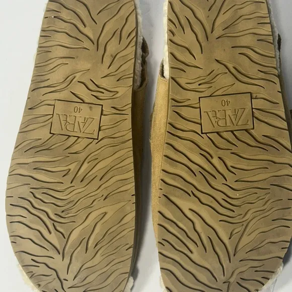 Tan Sandals with Buckle Detail Zara size 40 like new