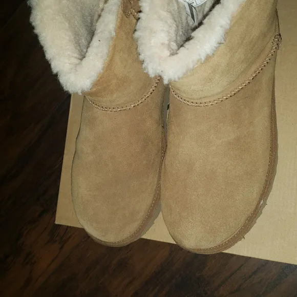 Tan Ugg Boots  Sale