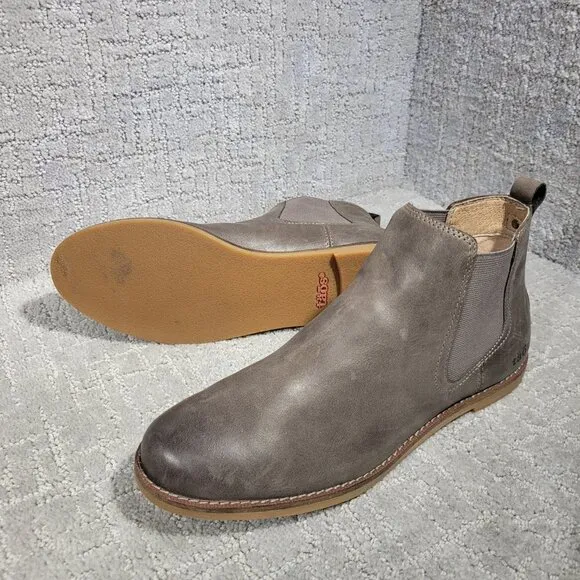 Taos Chelly Women’s Size 10 US Taupe Leather Pull on Ankle Chelsea Boots