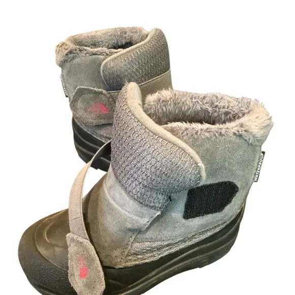 The North Face toddler Alpenglow II boots