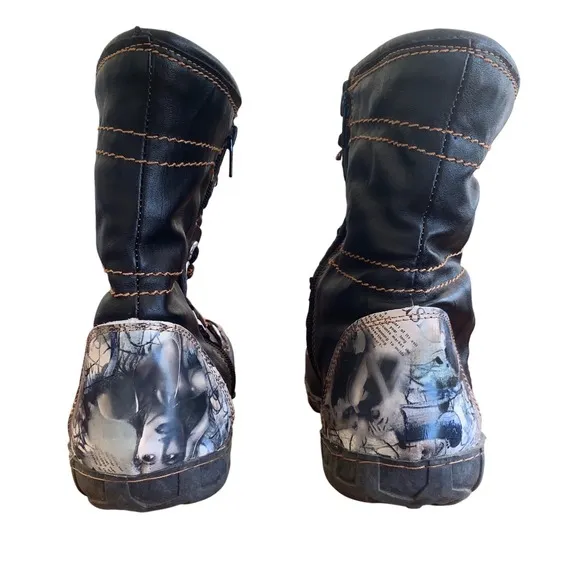 The Tma Company Leather Boots Lace Up Ankle Black Newspaper Print EU39/US8