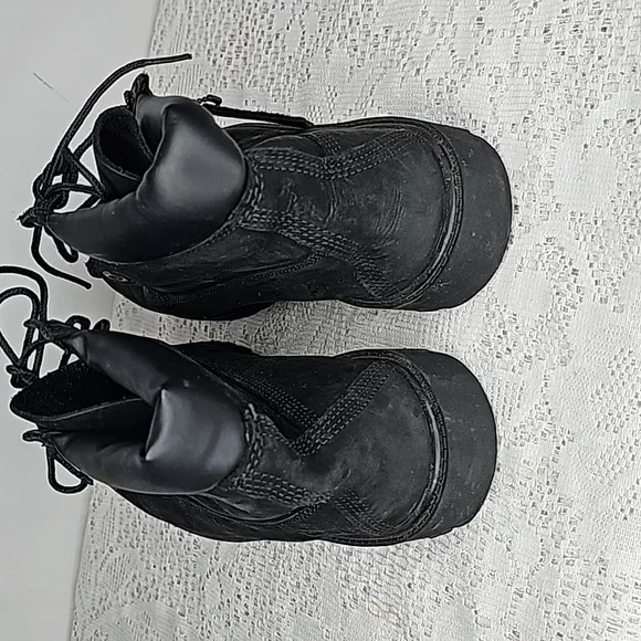 Timberland 6&quot; padded collar waterproof black suede leather boots sz 7.5