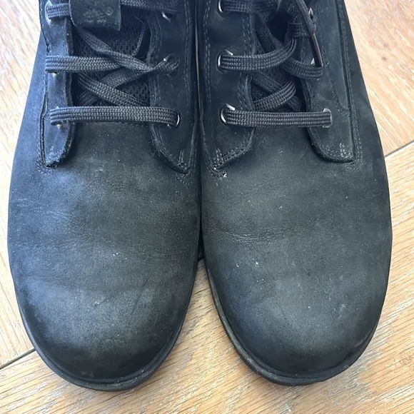 Timberland Leather Lace Up Lugg Sole Ankle Boots