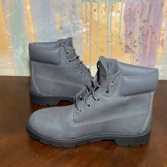 Timberland  Premium Gray Nubuck Ankle Boots New Other size 4 New Other