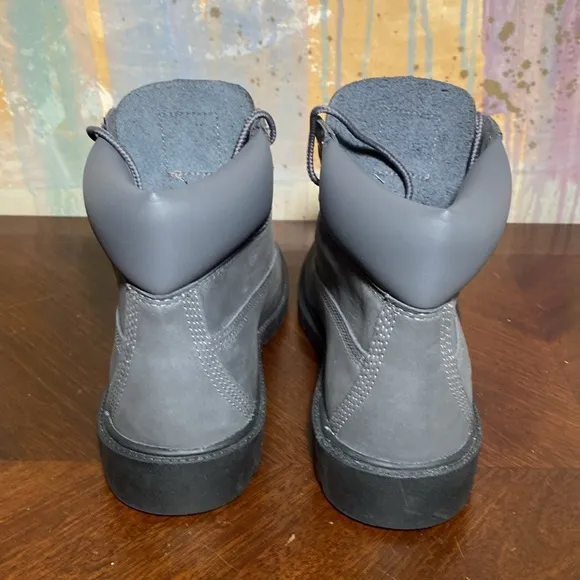 Timberland  Premium Gray Nubuck Ankle Boots New Other size 4 New Other