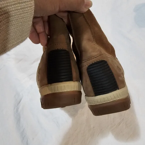 Timberland Tan MT. Hayes Waterproof Pull On Boots women's sz 8