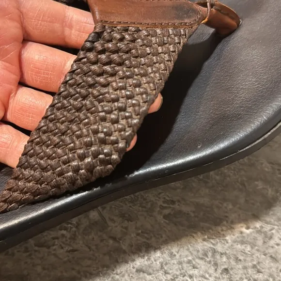 To Boot New York Men's Flip Flop Sandals. Size 9