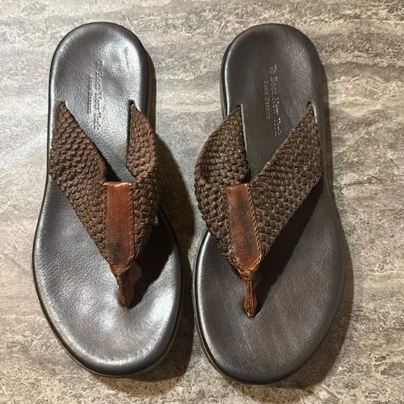 To Boot New York Men's Flip Flop Sandals. Size 9