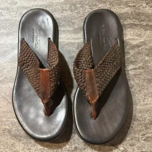 To Boot New York Men's Flip Flop Sandals. Size 9