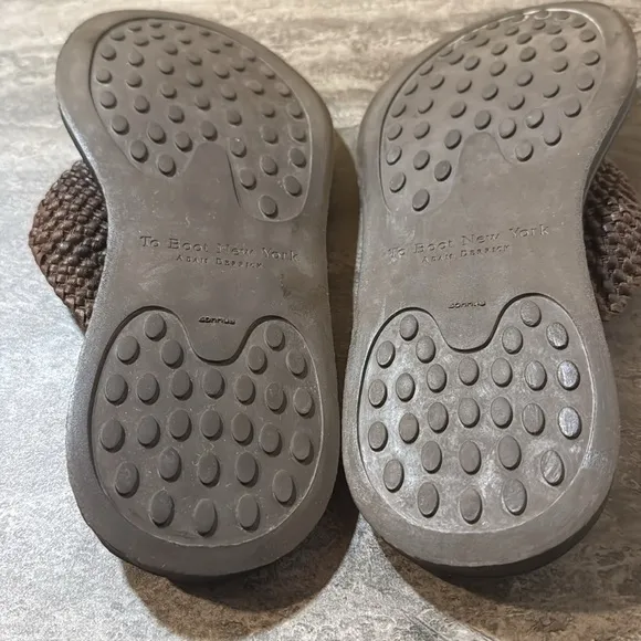 To Boot New York Men's Flip Flop Sandals. Size 9