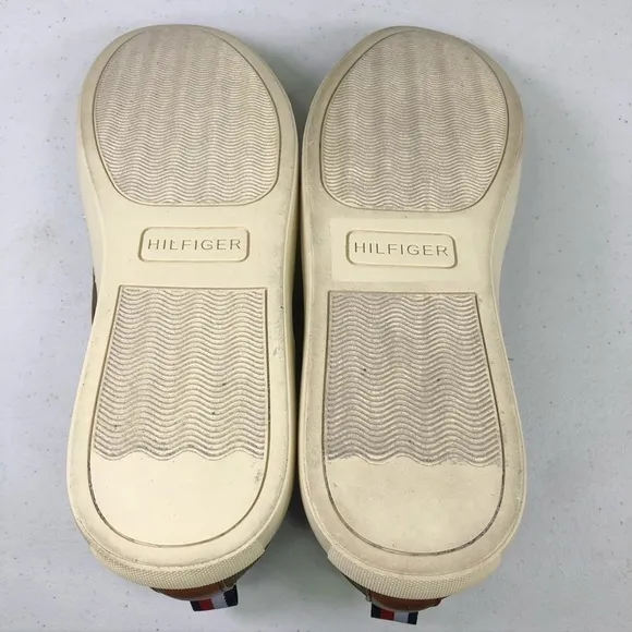 TOMMY Hilfiger Morven2 Fashion Chukka Boots