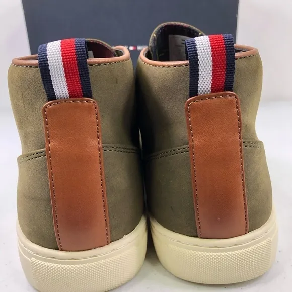 TOMMY Hilfiger Morven2 Fashion Chukka Boots