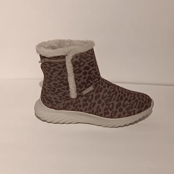 Tony Little Cheeks Grey Cheetah Print Whimsical Fashion Boots Size 9