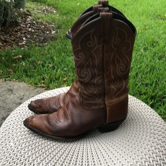Tony Lama boots. 8