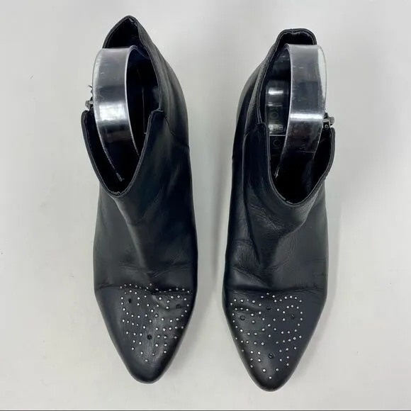 Topshop Studded Chelsea Boots- Size 6