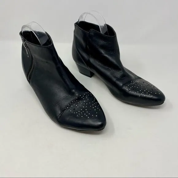 Topshop Studded Chelsea Boots- Size 6