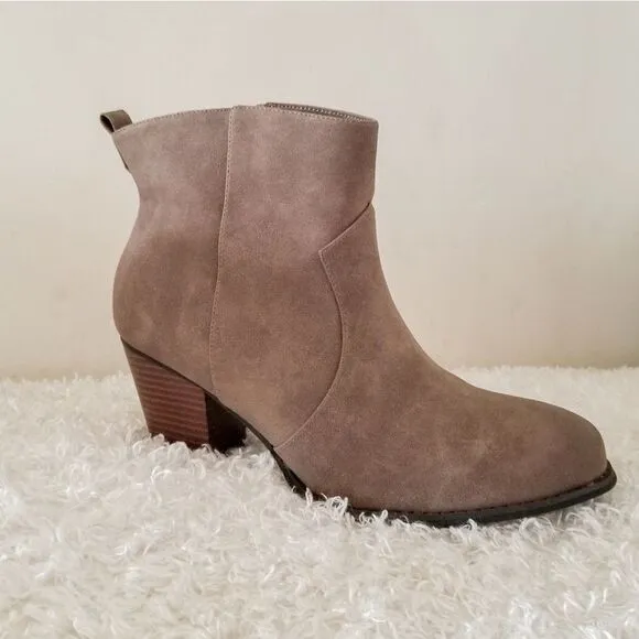 Torrid b brn pu western hl btie ankle boots