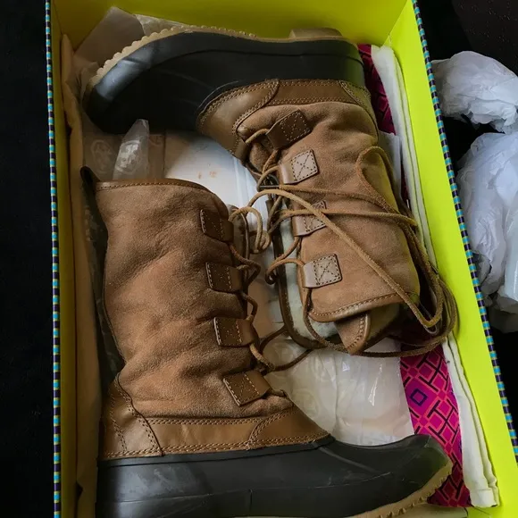 Tory Burch Argyll lace up boot