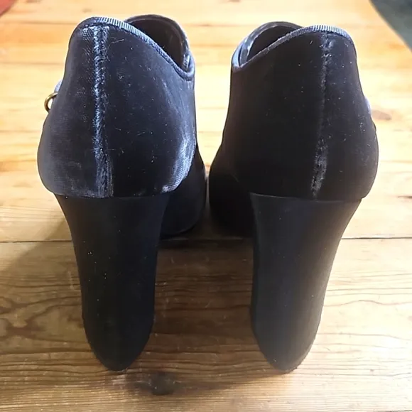 Tory Burch Blue Gray Velvet Carley Ankle Boots Booties